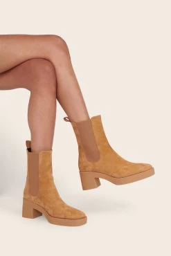 CYBIL BOOT | CASHEW SUEDE -Chic Style Shop 34 1328 CASH 00185 web