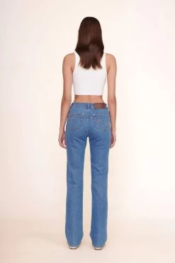 NOLAN PANT | MEDIUM WASH -Chic Style Shop 454 2807 WHT 445 6264 MEDW 00208 web 1