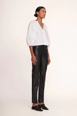 DILL TOP | WHITE -Chic Style Shop Dill Top White Elliot Pant Black 005 edit web 5620c39b cc6f 4240 95e3 183d882e5d27