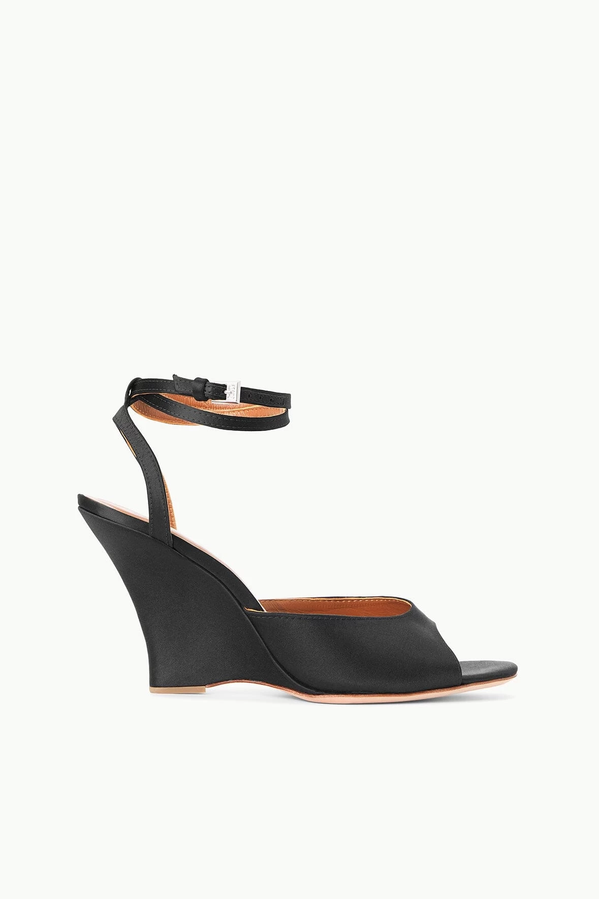 ANOUSH WEDGE | BLACK 1 ANOUSH WEDGE | BLACK