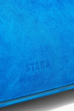 LENNON SHOULDER BAG | DIRECTOR BLUE SUEDE -Chic Style Shop STAUD LENNON SHOULDERBAG DIRECTORBLUE FALL 23 ECOM 4 50fd4e21 62b3 4feb b42e c1cafcf62179