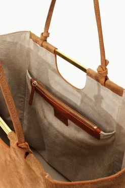 MAR TOTE | TAN SUEDE -Chic Style Shop STAUD MAR TOTE TAN FALL 23 ECOM 3