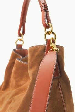 PERRY BAG | TAN SUEDE 8 PERRY BAG | TAN SUEDE -Chic Style Shop STAUD PERRYHOBO BAG TAN FALL 23 ECOM 4 1