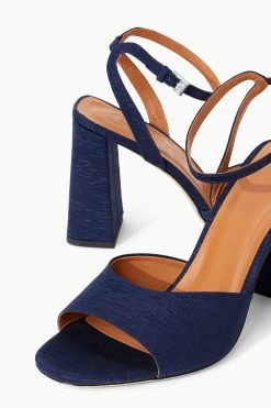 SOLANGE HEEL | NAVY 17 SOLANGE HEEL | NAVY -Chic Style Shop STAUD SOLANGE HEEL NAVY SPRING 23 ECOM 4