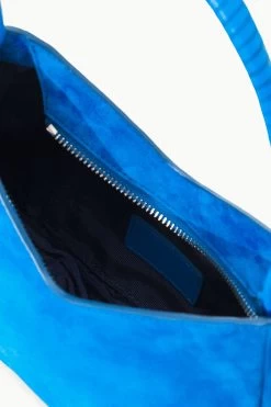 VALERIE SHOULDER BAG | DIRECTOR BLUE SUEDE -Chic Style Shop STAUD VALERIE SHOULDERBAG DIRECTORBLUE FALL 23 ECOM 3