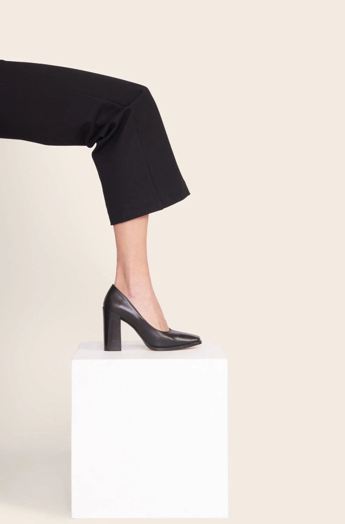 PAZ PUMP | BLACK 4 PAZ PUMP | BLACK - Image 4