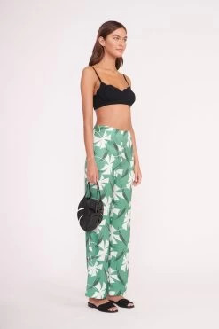 PALM BAG | BLACK -Chic Style Shop TARA TOP BLACK OSCAR PANT GREEN PINWHEEL 00419 web